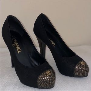 Chanel High heels